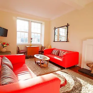 Joivy Bright And Cosy 2br Apt With Workspace In New Town, 5mins To Princes St Apartment