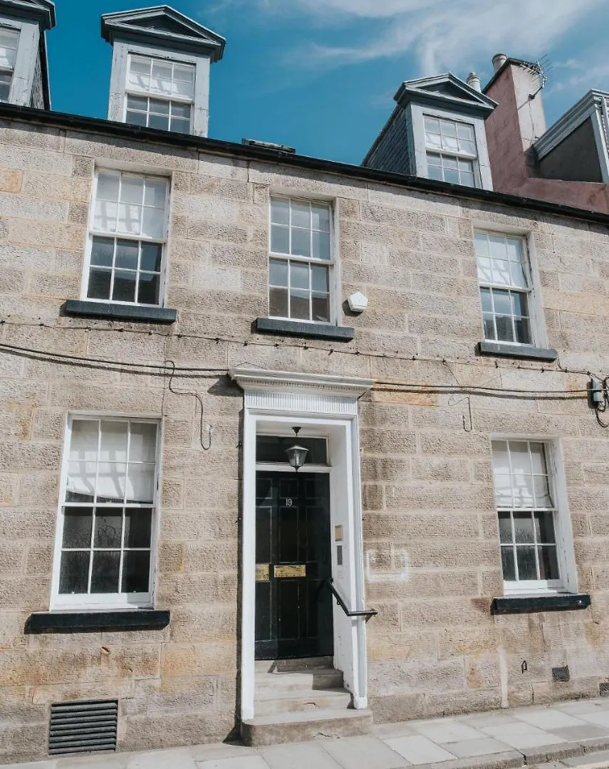 Young Street Apartments 爱丁堡